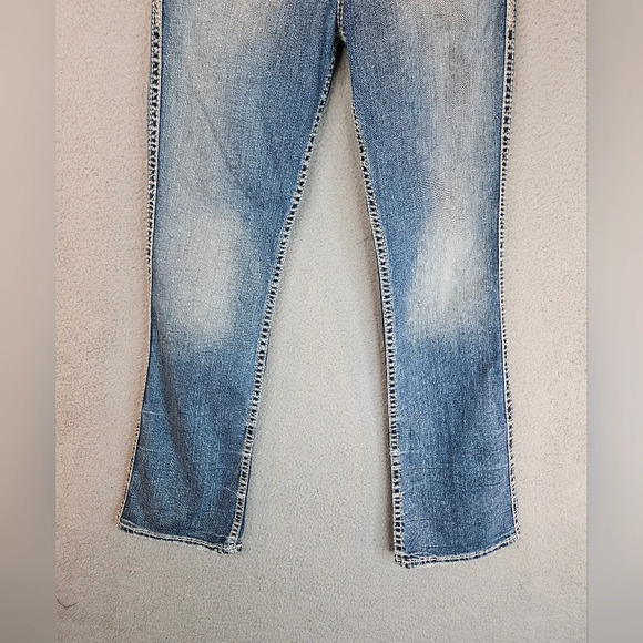 Silver Jeans Womens Sz 28x31 Suki Flap Pocket Stitching Silver Button Med Wash - Picture 4 of 14